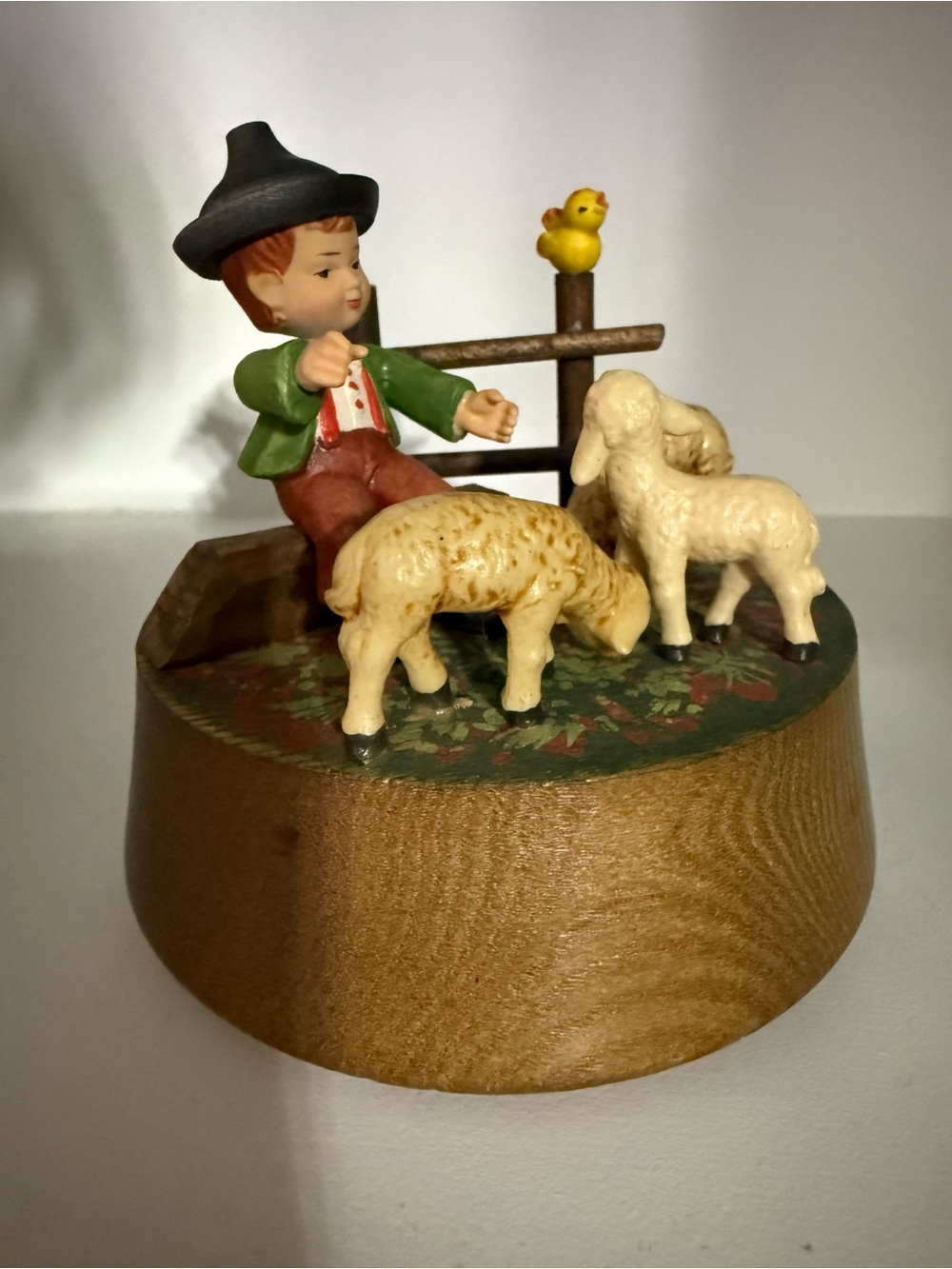 Vtg Anri Swiss Musical Movement Reuge “Bornfree” Shepard Boy wooden music box